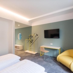 Airbase Hotel - Bild 1