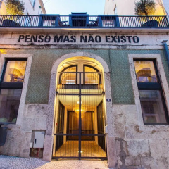 The Old Stables Chiado Apartments thumbnail 1