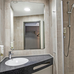 B&B Hotel Hamburg-Airport - Bild 8