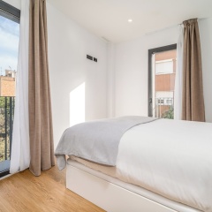 Limehome Barcelona Plaça Pirineus - Bild 2