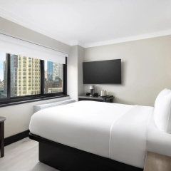 Crowne Plaza Manhattan Times Square by IHG - Bild 2