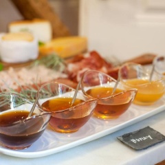 Cheese & Wine Suites - Bild 11