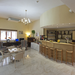 Efplias Hotel Apartments and Suites - Bild 25