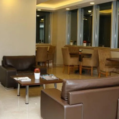 Golden Lounge Hotel - Bild 2