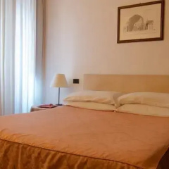 The Pantheon Apartment thumbnail 9