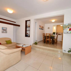 Apartments Tena thumbnail 1
