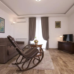 Guest House Medin thumbnail 2