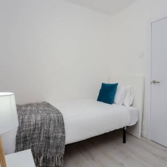Modern and Charming 3bed Close to Torrassa Metro - Bild 3