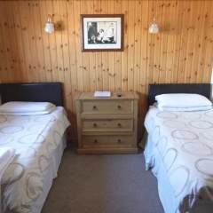 Marine Hotel thumbnail 6