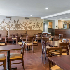 MainStay Suites Pittsburgh Airport thumbnail 13