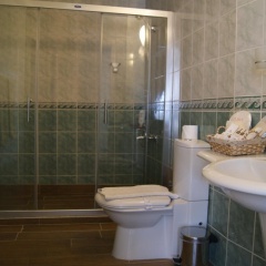 Comet De Luxe Hotel - Bild 9