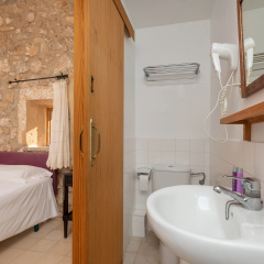 Petit Hotel Hostatgeria La Victoria - Bild 10