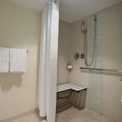 Hilton Miami Airport Blue Lagoon - Bild 10