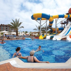 Quattro Beach Spa & Resort Hotel - Bild 12