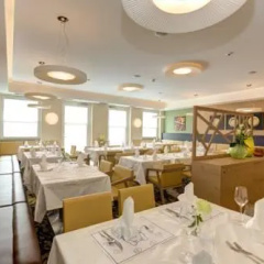 Familotel AIGO welcome family thumbnail 17
