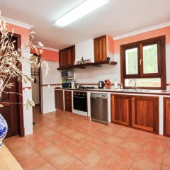 Spacious Mansion in Alaró With Swimming Pool - Bild 19