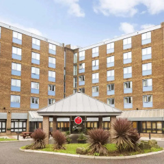 Waterloo Hub Hotel & Suites