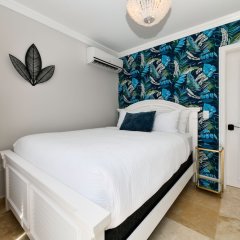 Newly Remodeled 5-bedroom 5-bath in Tierra del Sol! in Noord, Aruba from 995$, photos, reviews - zenhotels.com photo 4