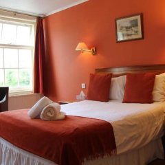 Oriel Hotel thumbnail 4