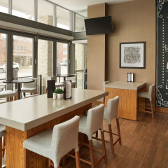 Hampton Inn & Suites Clayton/St. Louis-Galleria Area thumbnail 27