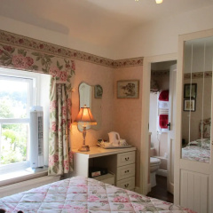 The Cottage thumbnail 2