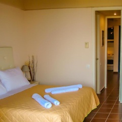 Manto On The Beach Apartments thumbnail 4