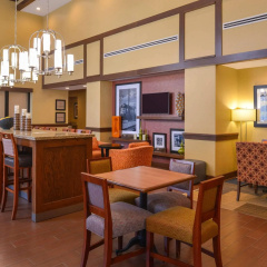 Hampton Inn & Suites by Hilton Lonoke thumbnail 28