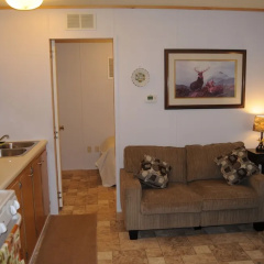Yellowstone Motel - Adults Only thumbnail 1