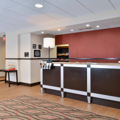 Hampton Inn & Suites California University-Pittsburgh thumbnail 11