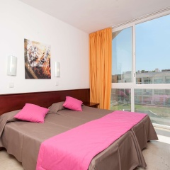 Eix Alzinar Mar Aparthotel - Bild 1
