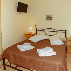 Maria - Pavlos Studios and Apartments thumbnail 1