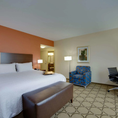 Hampton Inn & Suites Philadelphia/Bensalem thumbnail 4
