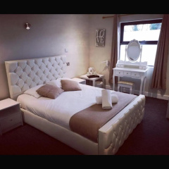 The R Inn Hotel thumbnail 3