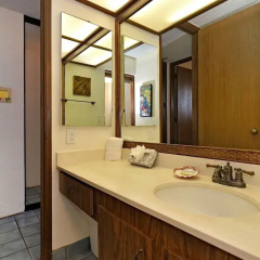 Papakea #d402 3 Bedroom Condo by RedAwning thumbnail 8