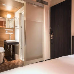 the b akasaka-mitsuke - Bild 6