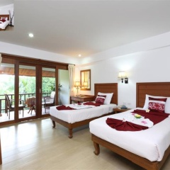Meet Holiday Hotel - Bild 1