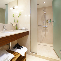Petit Palace Hotel Tres - Bild 8
