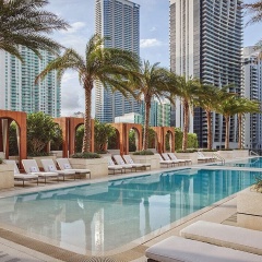 Suites at SLS LUX Brickell managed by CE - Bild 12
