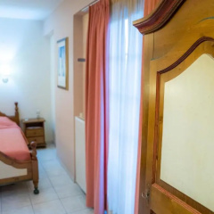Yiannis Apartments thumbnail 4