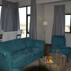 Desert Sands Boutique B&B | Self-Catering thumbnail 4