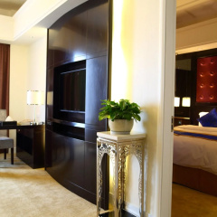 The Brocade Hotel thumbnail 5