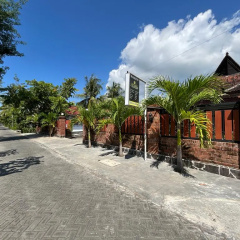 Capital O 92615 Villa Utama D'alas Purwo - Bild 1