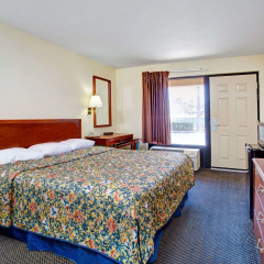 Ocean Breeze Inn thumbnail 5