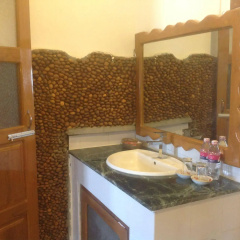 Teak Wood Hotel thumbnail 19
