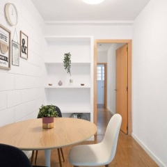 New Design 2 Bed Apt Next to the Metro - Bild 12