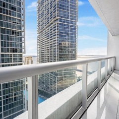 ICON Brickell Residences by SV Rentals - Bild 12