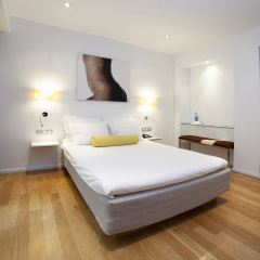 Petit Palace Hotel Tres - Bild 3