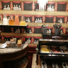 Hôtel Sacha - Bild 12