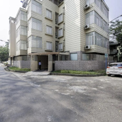 OYO 16703 Hotel The Platinum thumbnail 21