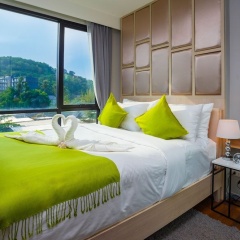 6th Avenue Phuket Surin - by Holy cow - Bild 5